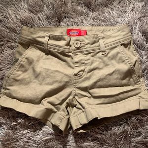 Tan Dickies shorts